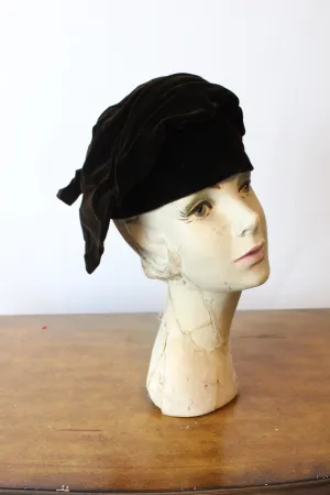 1950s does 1920s VELVET cloche hat | new fall