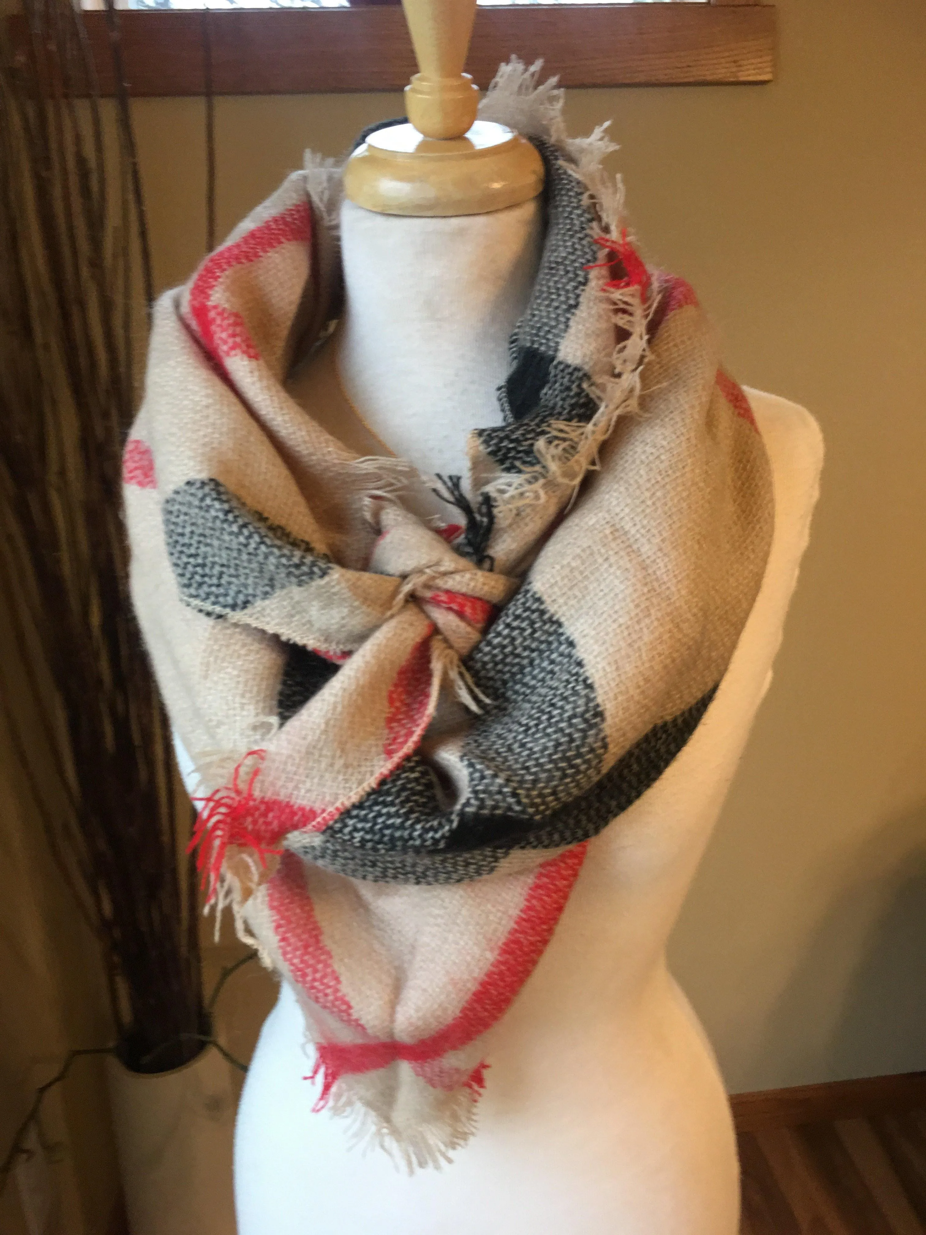 Blanket scarf { Classic check } Camel. Large square blanket scarf.