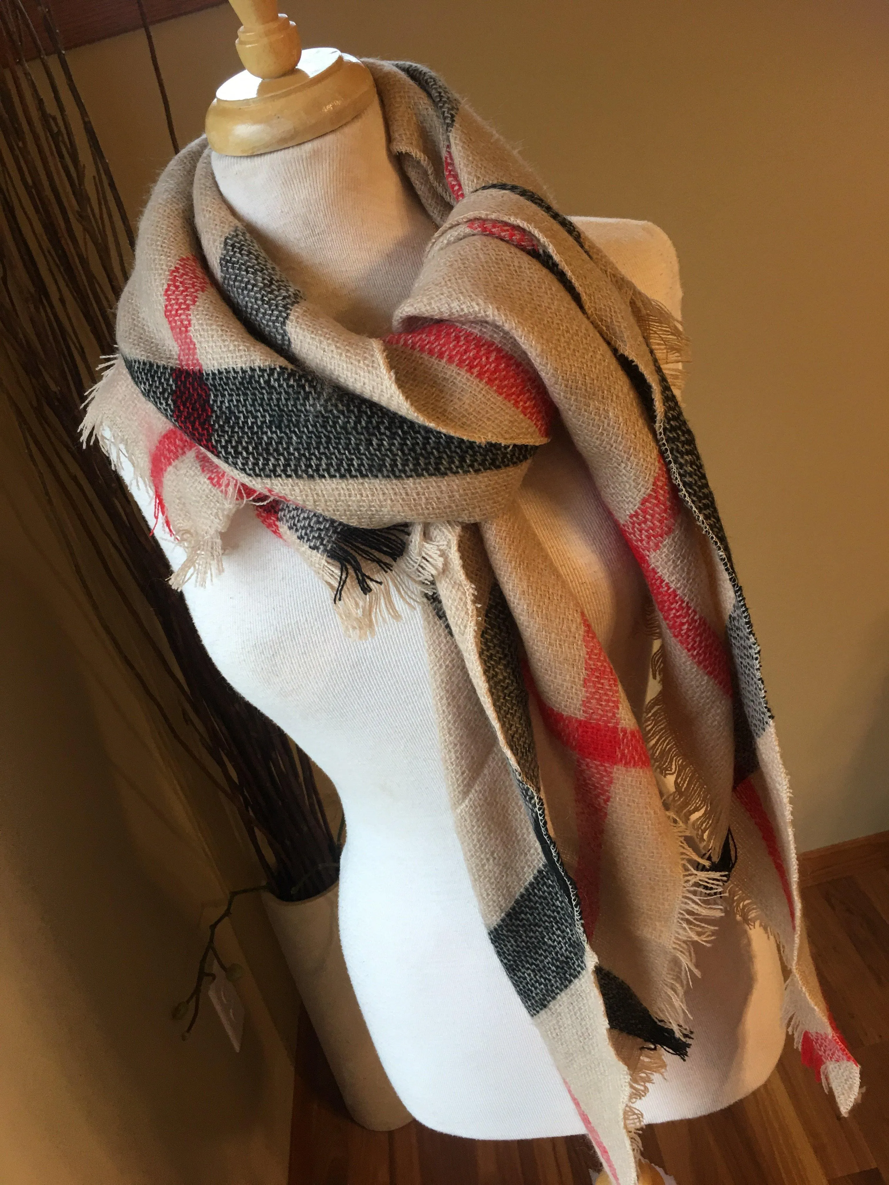 Blanket scarf { Classic check } Camel. Large square blanket scarf.