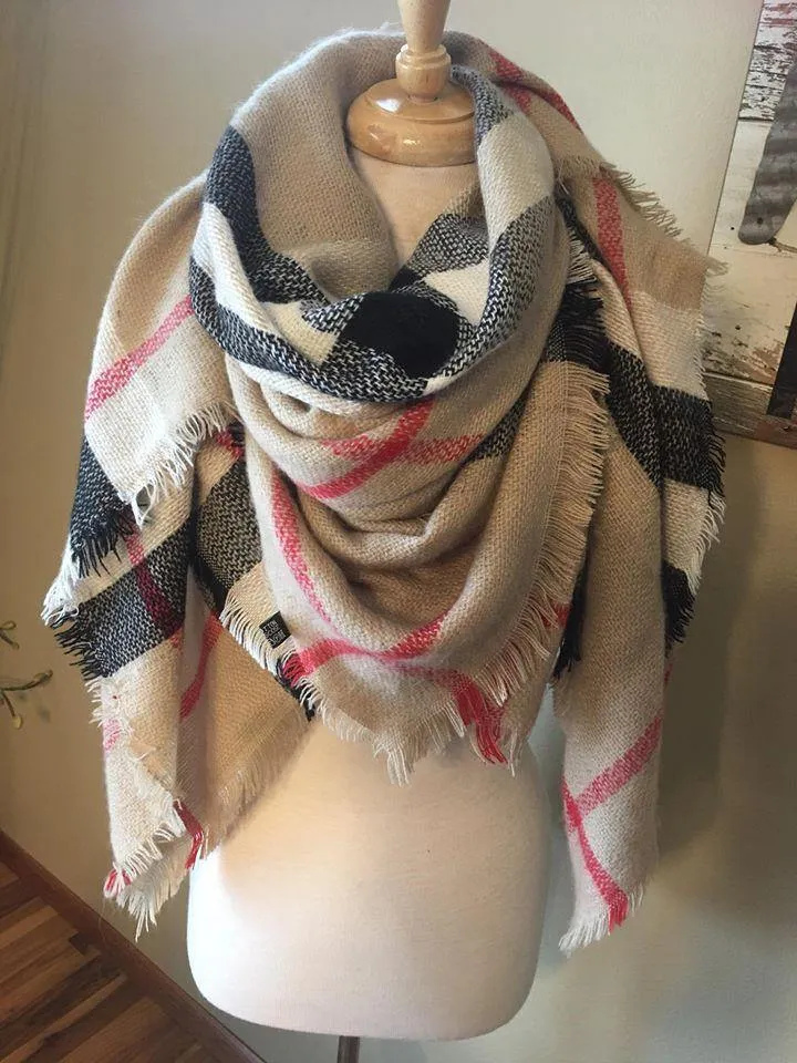 Blanket scarf { Classic check } Camel. Large square blanket scarf.