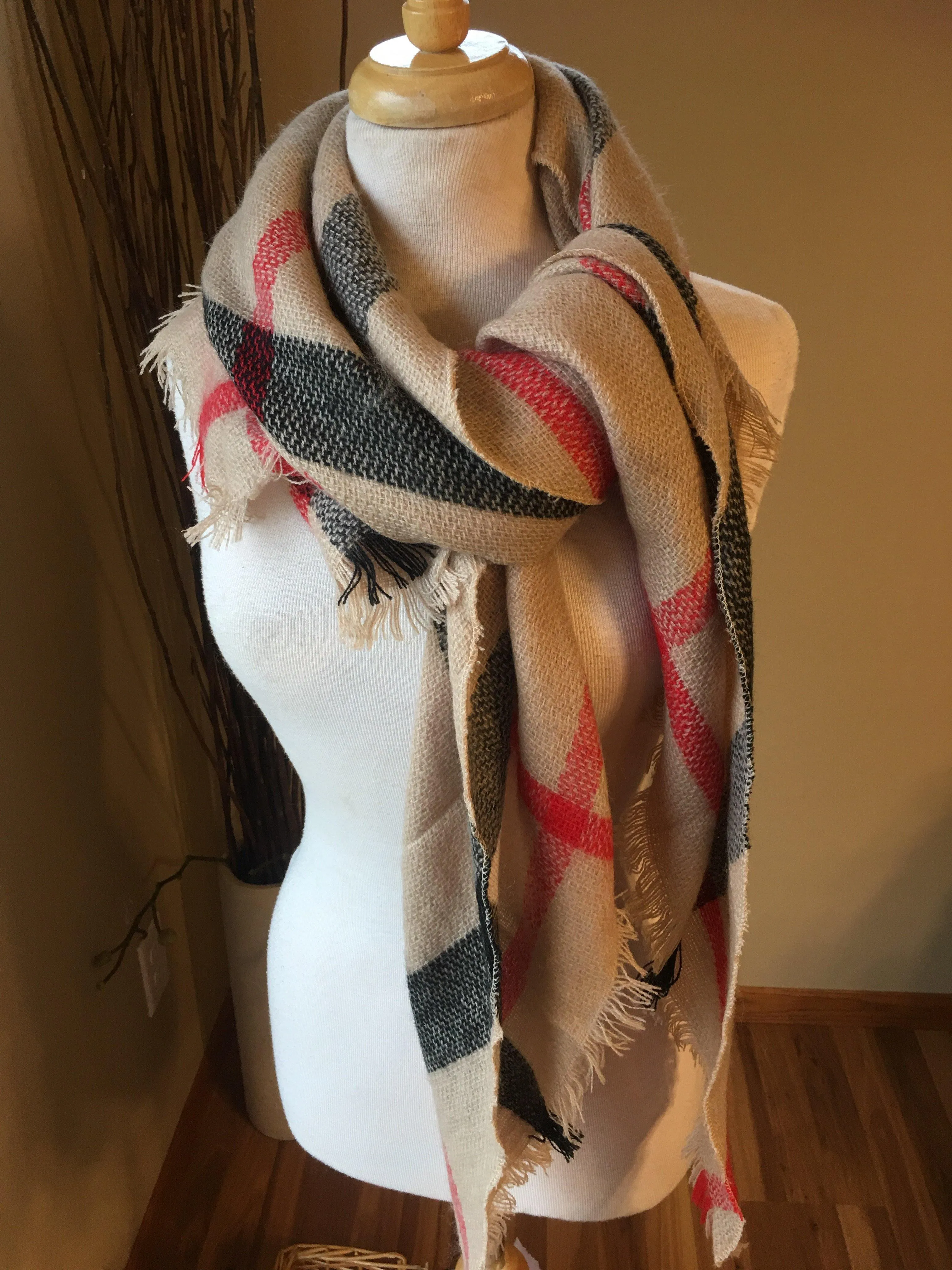 Blanket scarf { Classic check } Camel. Large square blanket scarf.