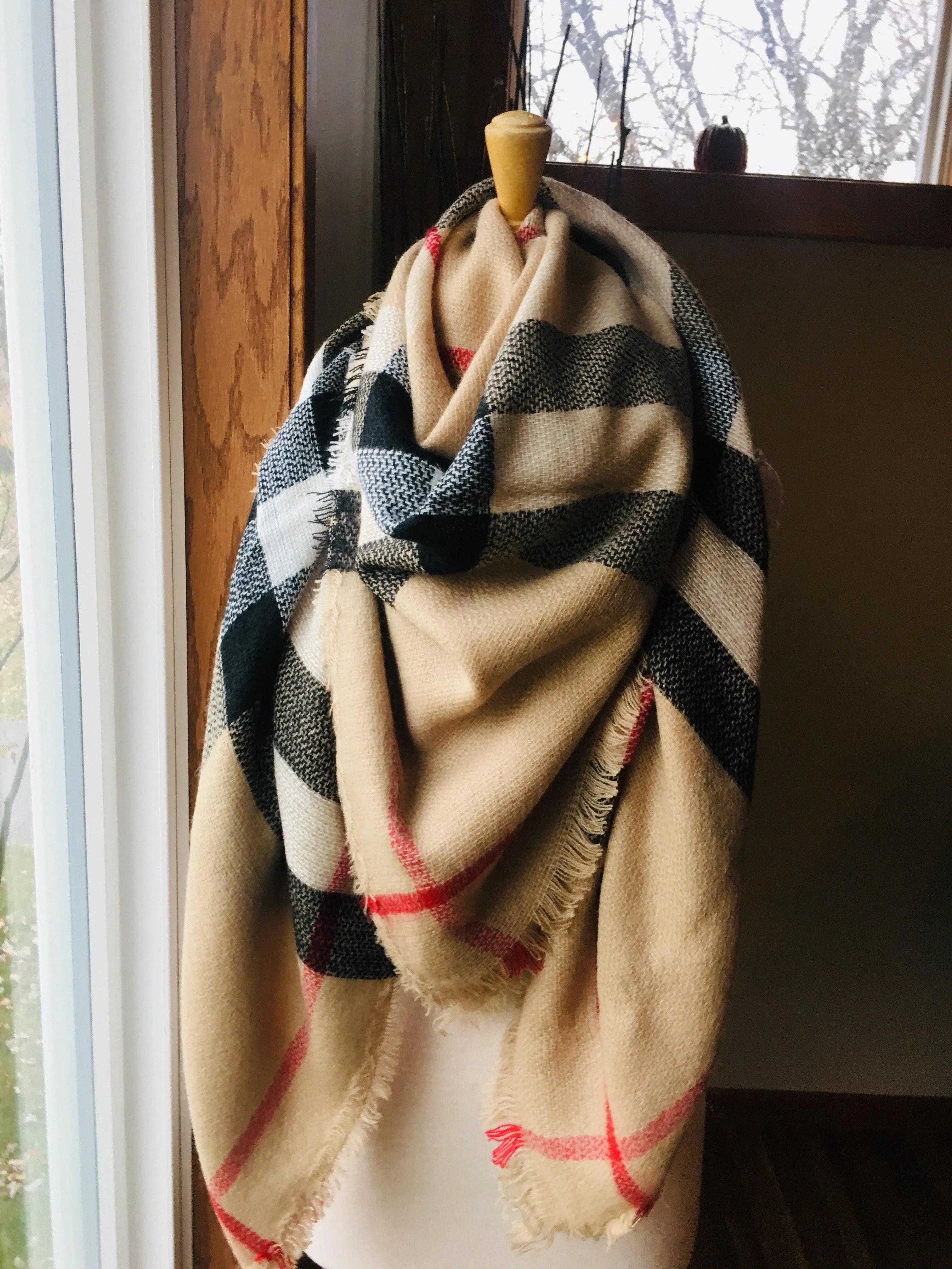 Blanket scarf { Classic check } Camel. Large square blanket scarf.