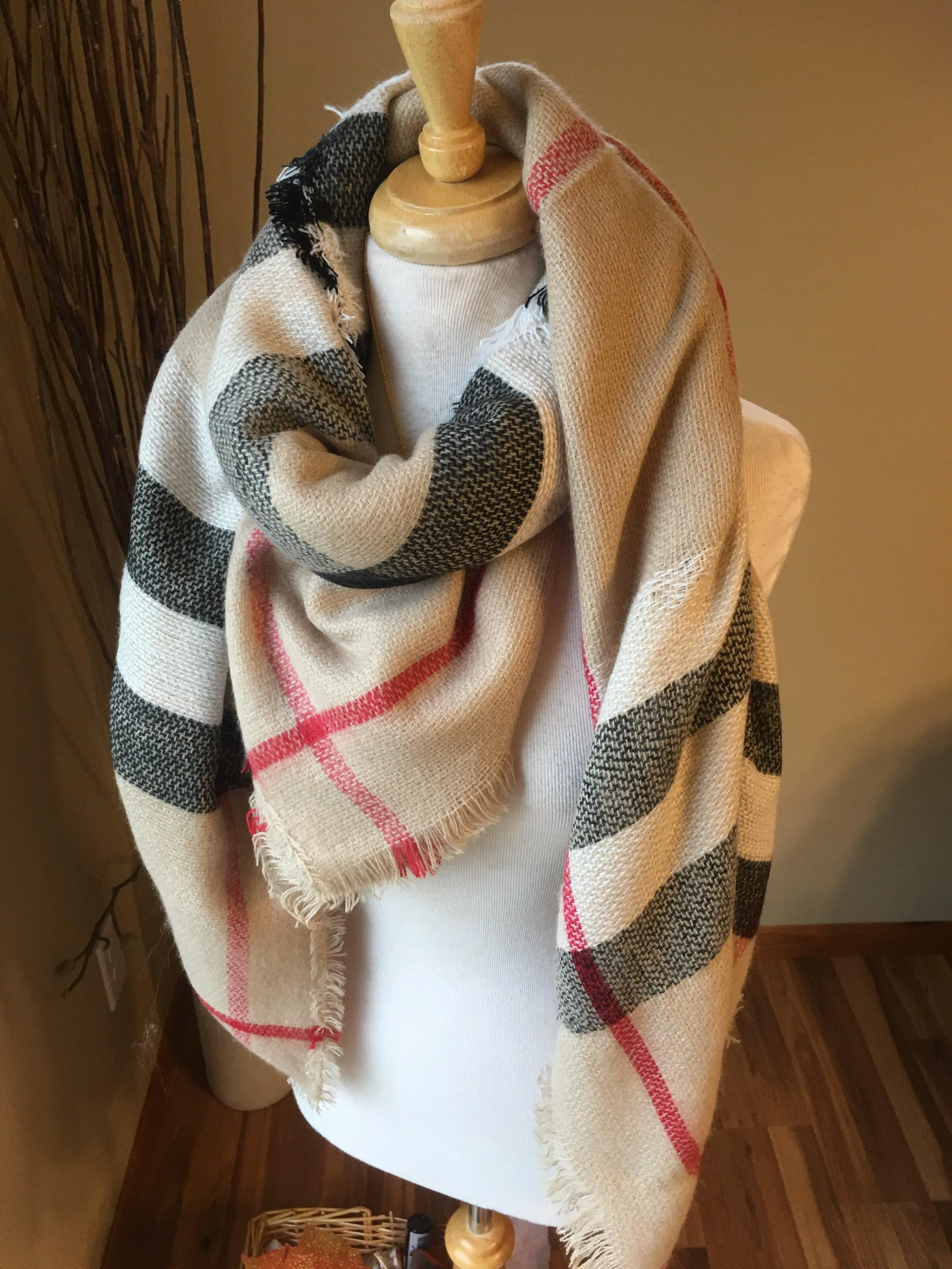 Blanket scarf { Classic check } Camel. Large square blanket scarf.