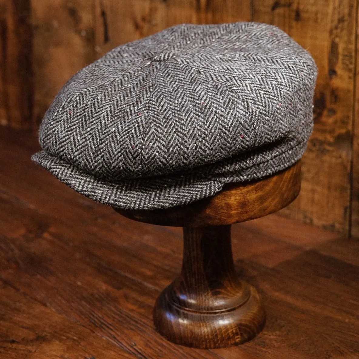 Eight-piece brown wool versatile newsboy cap