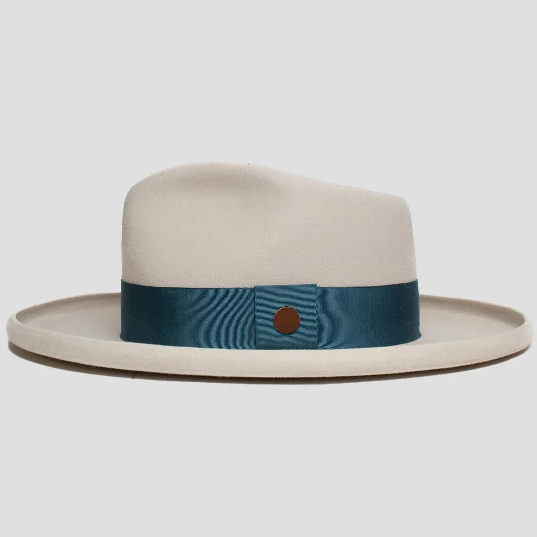 Tasteful Wide Brim Felt Fedora