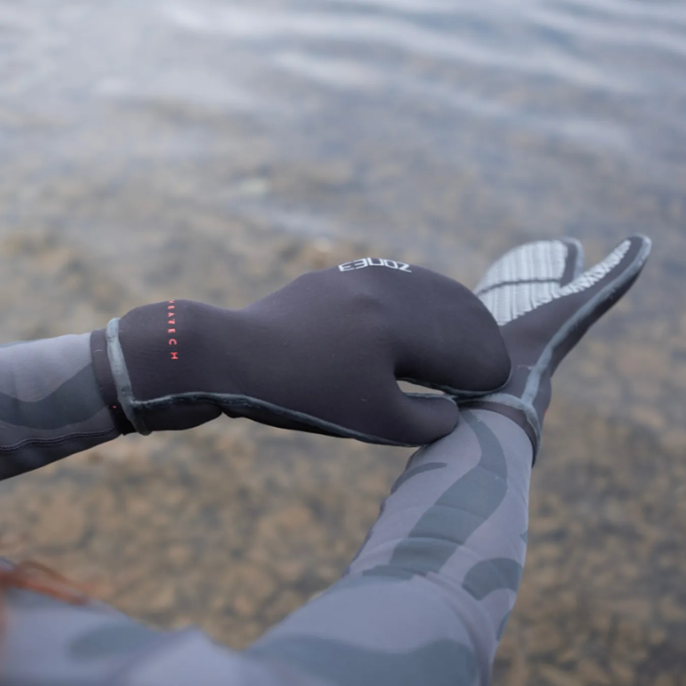 Thermo-Tech Warmth Swim Mitts